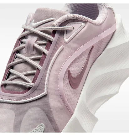 Кроссовки женские Nike Aura Edge Pink HQ7025-001