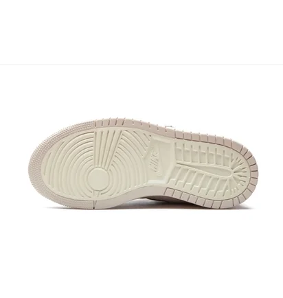 Кросівки жіночі Air Jordan Wmns 1 High Zoom Cm White/Beige CT0979-100