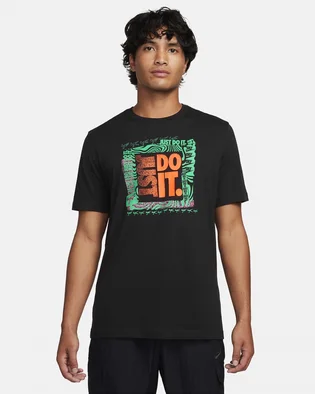 Футболка мужская Nike Sportswear T-Shirt Black FQ3772-010