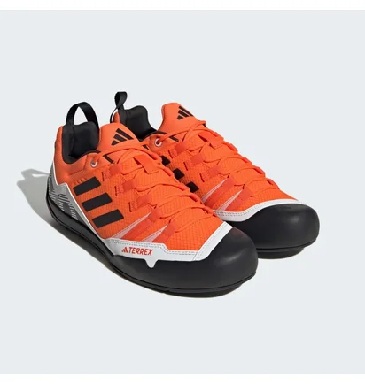 Кроссовки унисекс Adidas Terrex Swift Solo 2.0 Hiking Orange IE6902