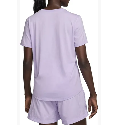 Футболка женская Nike W Nsw Club Ss Tee Violet DX7902-511