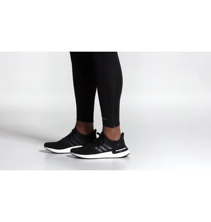 Кросівки унісекс Adidas Ultraboost 20 Black EF1043