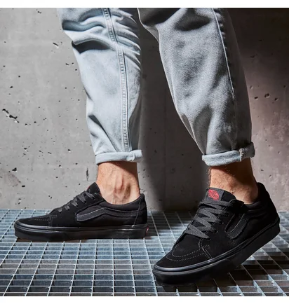 Кеди чоловічі Vans Ua Sk8-Low Black VN0A4UUKENR1