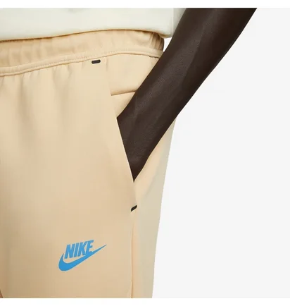 Штани чоловічі Nike Sportswear Tech Fleece Jogger Beige DV0538-252