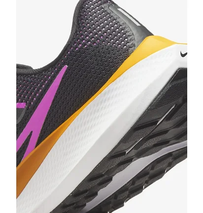 Кросівки жіночі Nike Pegasus 40 Black DV3854-011