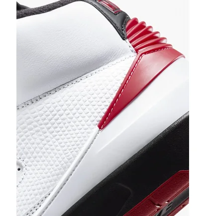 Кросівки жіночі Air Jordan 2 Retro Chicago White Dx4400-106