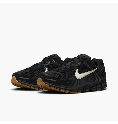 Кросівки чоловічі Nike Zoom Vomero 5 Black IB4005-010