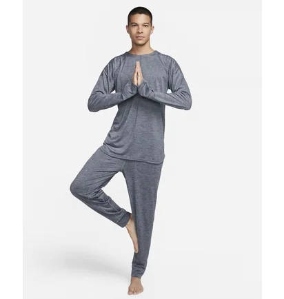 Лонгслів чоловічий Nike Yoga MenS Dri-Fit Crew Top Grey FB7775-065