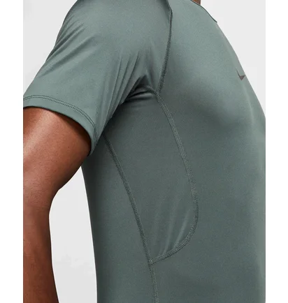 Футболка чоловіча Nike Pro Dri-Fit Short-Sleeve Top Olive FB7932-338