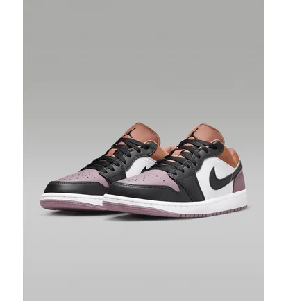 Кроссовки мужские Air Jordan 1 Low Se Shoes Black/White FB9907-102