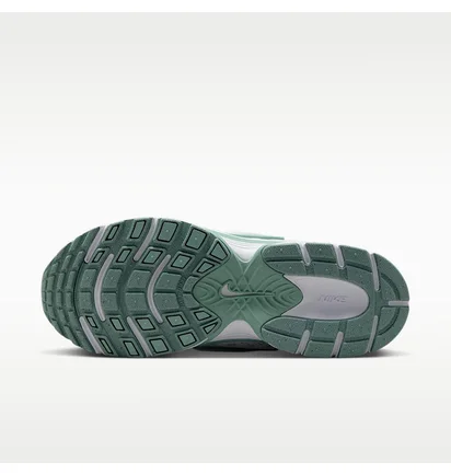 Кросівки жіночі Nike V5 Rnr White HQ7901-106