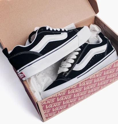 Кеди унісекс Vans Knu Skool Shoe Black VN0009QC6BT