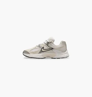 Кросівки дитячі Nike V5 Rnr Beige HQ6412-102