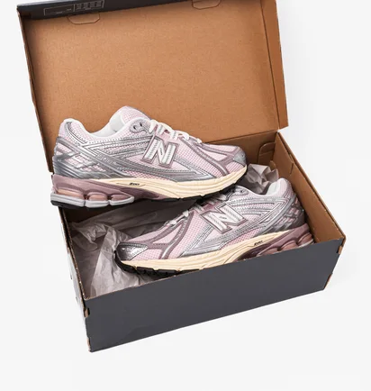 Кросівки унісекс New Balance 1906R Pink/Metallic U1906RNF