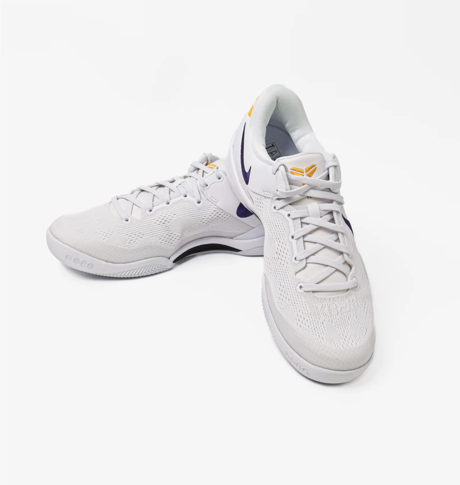 ᐉ Кросівки унісекс Nike Kobe 8 Protro White HF9550-100 - придбати