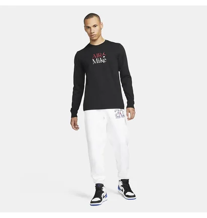 Лонгслив мужской Air Jordan Sport Dna Graphic Long-Sleeve T-Shirt Black Dh8976-010