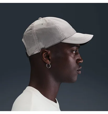 Кепка унисекс Nike Dri-Fit Club Grey FB6533-009