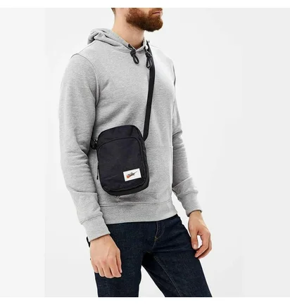 Сумка унисекс Nike Heritage Smit Label Black Ba5809-010
