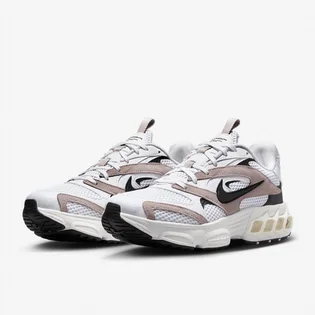 Кросівки жіночі Nike Sportswear Air Zoom Fire White FN3483-100