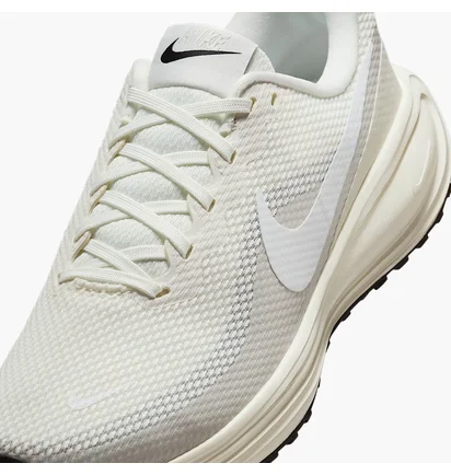 Кросівки жіночі Nike Revolution 8 Beige HJ8485-103