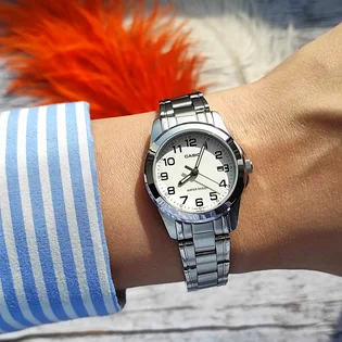 Часы женские Casio Timeless Collection F LTP-1215A-7B2