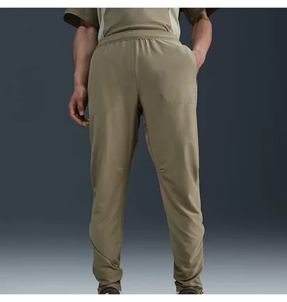 Штаны мужские Nike Sportswear Air Run Olive HM0189-276