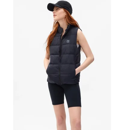 Жилетка жіноча Gap Lightweight Logo Puffer Vest Black 724311-03