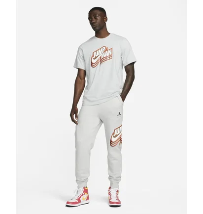 Футболка чоловіча Air Jordan M J JMPMN SS GFX CREW DC9773-097