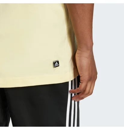 Футболка мужская Adidas Remoji Pocket Graphic Yellow IY0736