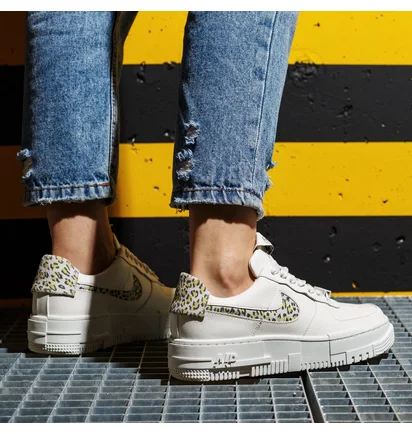 Кросівки жіночі Nike W Af1 Pixel Se White DH9632-101