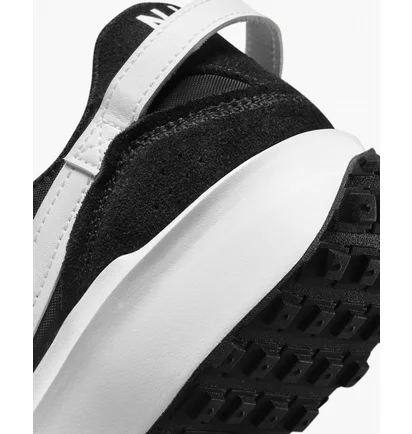 Кроссовки женские Nike Waffle Debut Black Dh9523-002