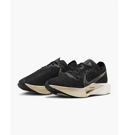 Кросівки жіночі Nike Vaporfly 3 Road Racing Shoes Black DV4130-002