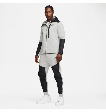 Штаны мужские Nike Sportswear Tech Fleece Black/Grey DR6171-063