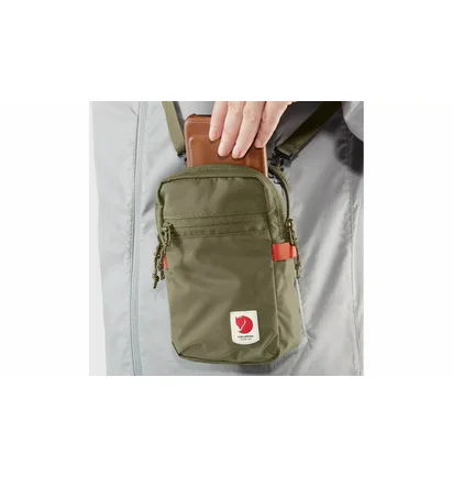 Сумка унисекс Fjallraven High Coast Olive 23226.620