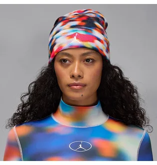 Шапка унисекс Nike Peak Beanie U Ess Mtnside Multi HV2047-100