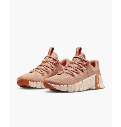 Кросівки жіночі Nike Free Metcon 5 WomenS Training Shoes Orange DV3950-200