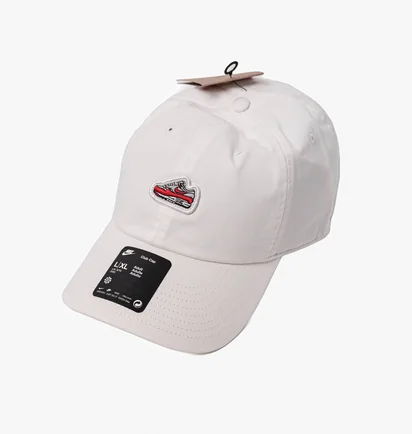 Кепка унісекс Nike Club Cap U Cb Armx Ptch L Beige FN4402-100