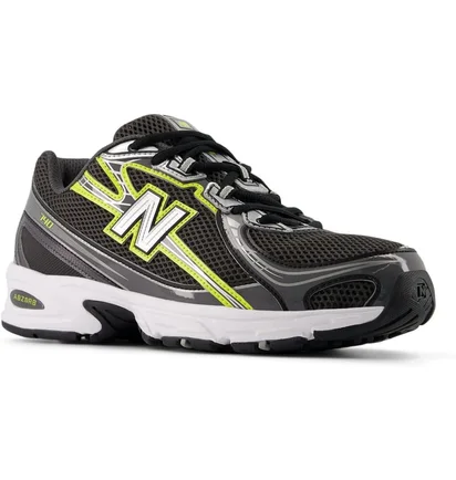 Кроссовки унисекс New Balance 740 Metallic/Black U74041R
