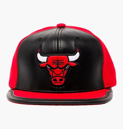 Кепка унісекс Mitchell & Ness Chicago Bulls Day One Black/Red 6HSSMM19224-CBUBKRD