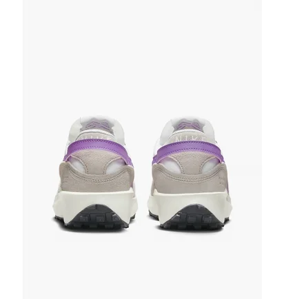 Кросівки жіночі Nike Waffle Debut Shoes Beige DH9523-104