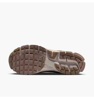 Кроссовки унисекс Nike Zoom Vomero 5 Beige HV2529-200