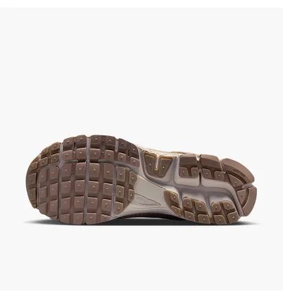 Кроссовки унисекс Nike Zoom Vomero 5 Beige HV2529-200