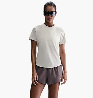 Футболка женская Nike Beige HM9698-133