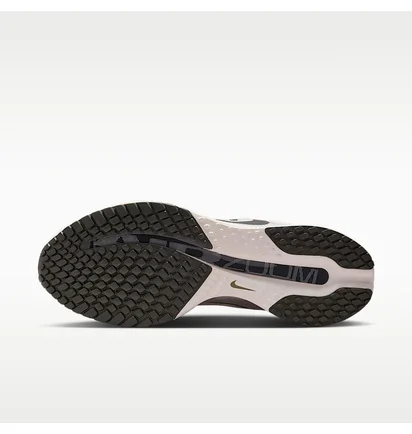 Кросівки чоловічі Nike Pegasus Premium MenS Road Running Shoes Grey IH2288-001