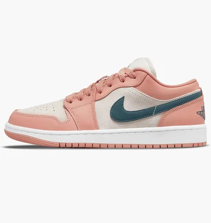Кросівки жіночі Air Jordan Womens Shoe Pink/White DC0774-800
