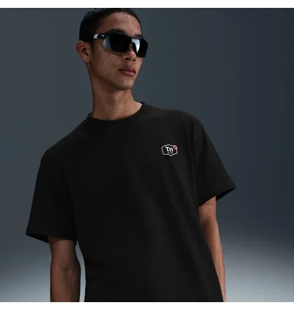 Футболка мужская Nike M90 Oc Festival Black HJ0750-010