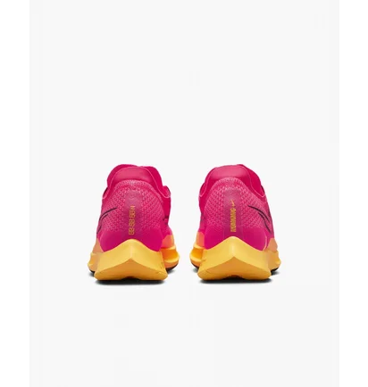 Кросівки унісекс Nike Streakfly Road Racing Shoes Pink DJ6566-600