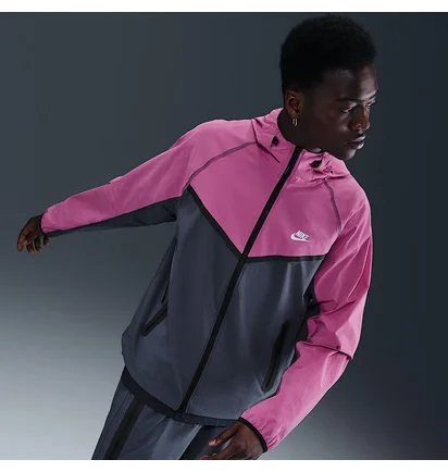 Куртка мужская Nike Sw Tech Pink/Black HM7151-437