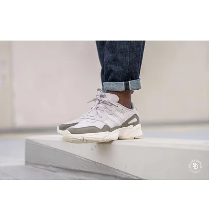 Кросівки чоловічі Adidas Yung-96 Grey EE7244