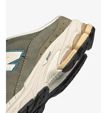 Тапочки мужские New Balance 2002Rm Grey M2002RMK